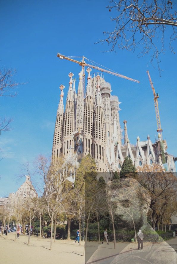 Antoni Gaudí prima della Sagrada Familia e oltre